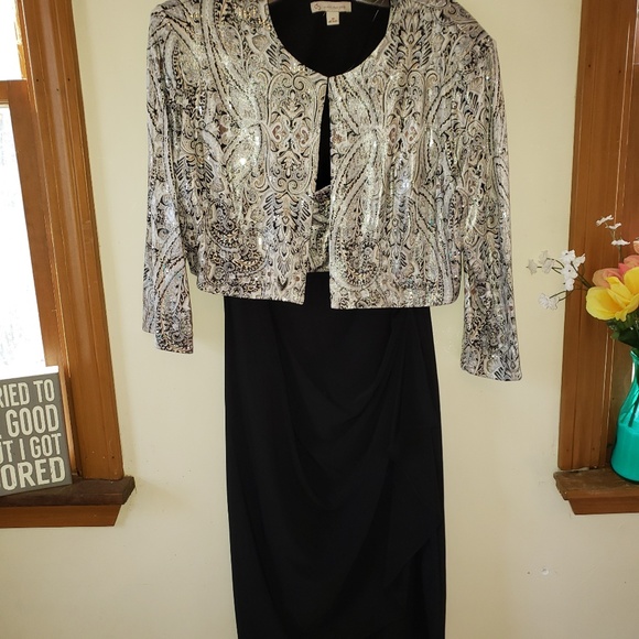 the Dressbarn Formal mid dress - Picture 1 of 6